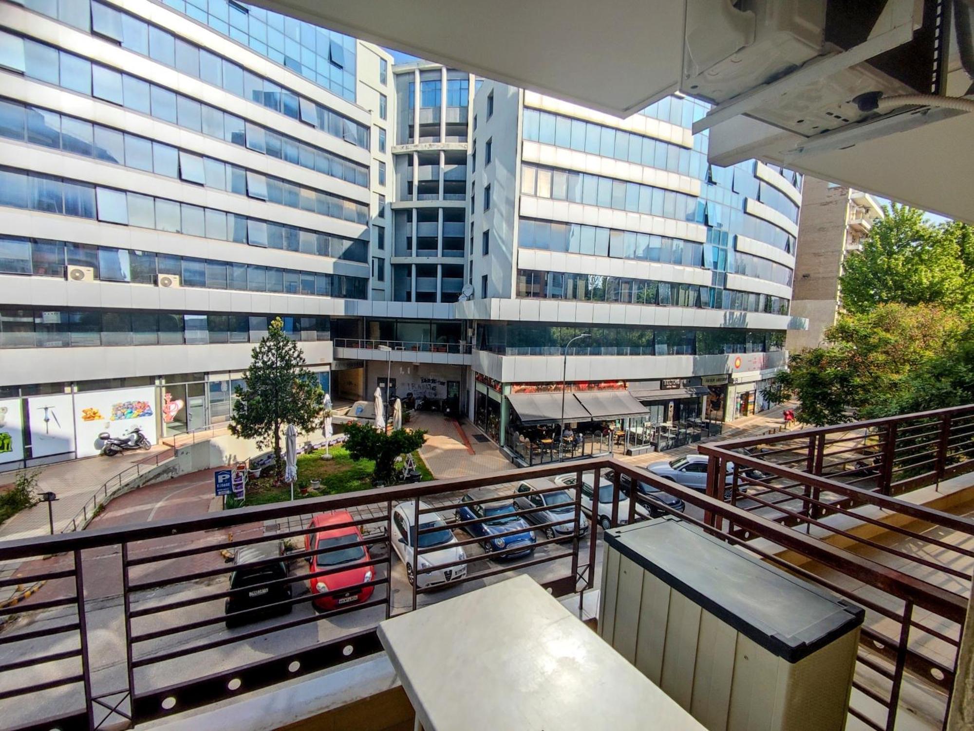 Cozy Apt! Friends & Family - Private Paid Parking Tessalónica Exterior foto